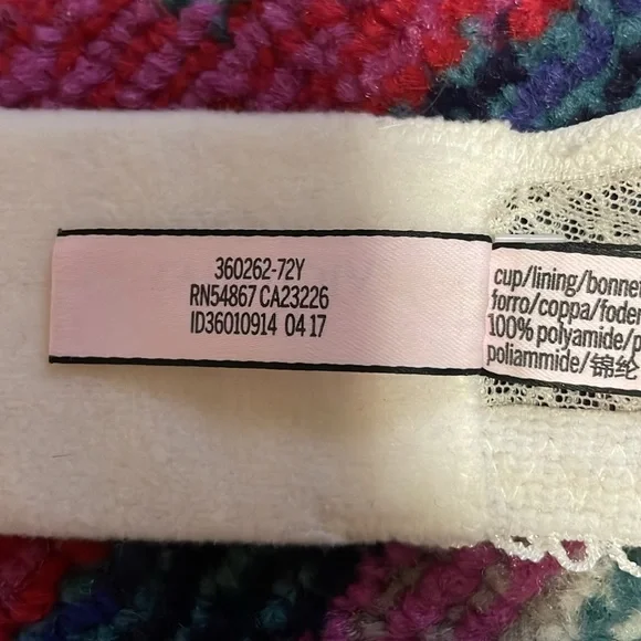 GENTLY WORN VICTORIA’S SECRET LACE BRA SZ 36DDD - Picture 6 of 9